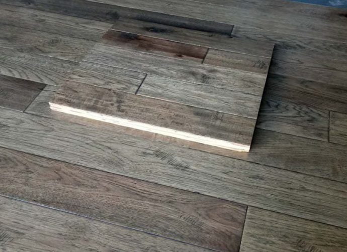 Hickory 11/16" x 4.9" x 1-6' Asher Gray Handscraped A-B-C-D Prefinished Hardwood Flooring