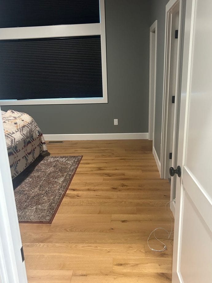 European Oak 9/16" x 6.1" x 6' Engineered Wood Flooring - Image 6