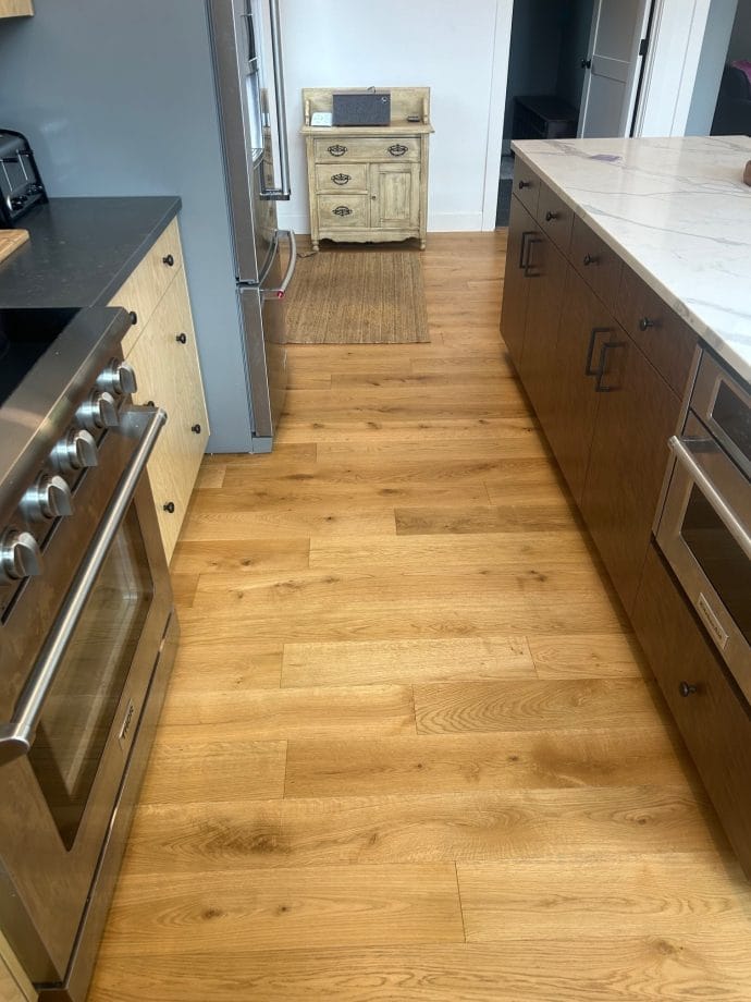 European Oak 9/16" x 6.1" x 6' Engineered Wood Flooring - Image 4