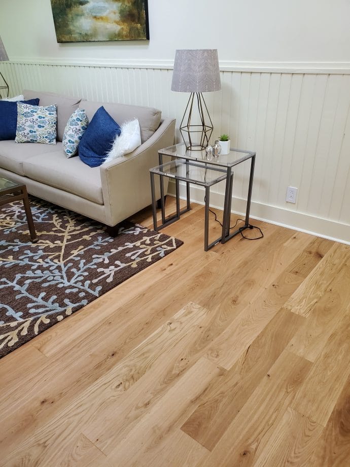 European Oak 9/16" x 6.1" x 6' Engineered Wood Flooring - Image 3