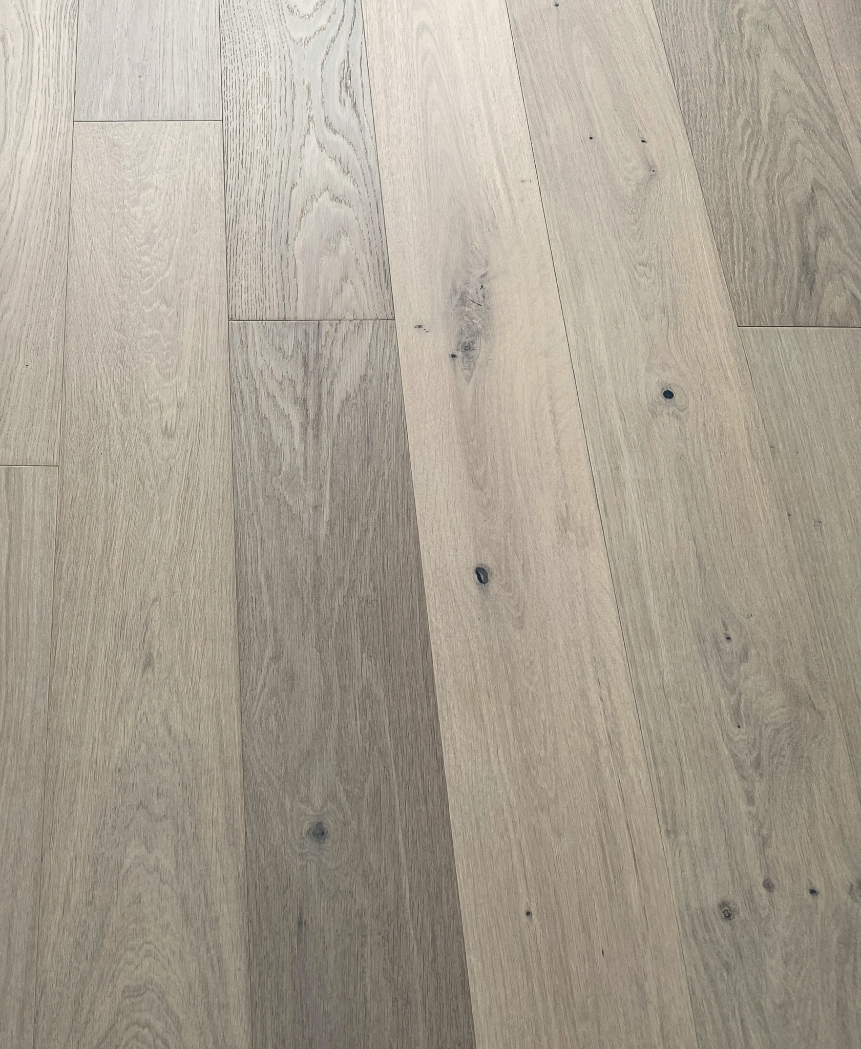 European Oak 1/2" x 7.5" x 2-6' Engineered Wood Flooring - Image 4